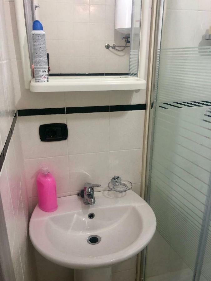 Hamlet Appartment เนเปิลส์ ภายนอก รูปภาพ